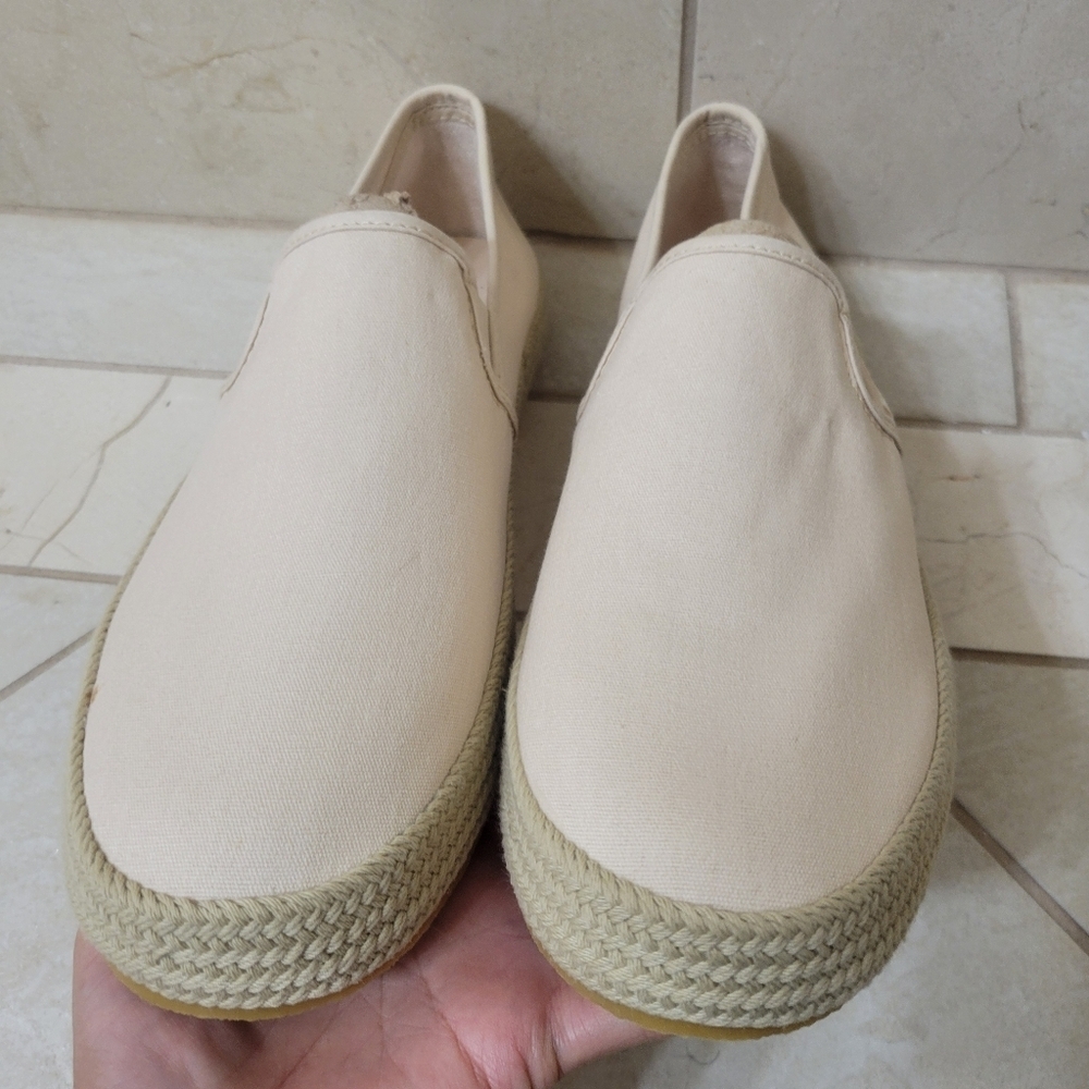 UGG NWOT Bren Slip on Sneakers size 10. - Picture 5 of 9